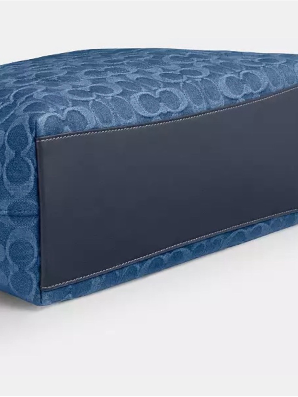 Coach Station Tote Bag In Signature Denim NWT - Picture 6 of 6